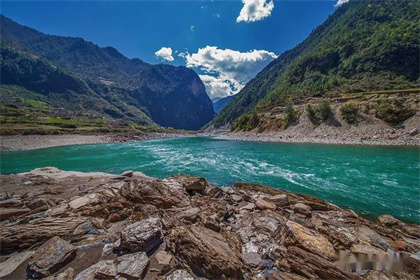 怒江活動(dòng)策劃：邂逅怒江，探尋峽谷深處的世外桃源